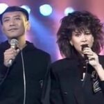 罗文演唱照片