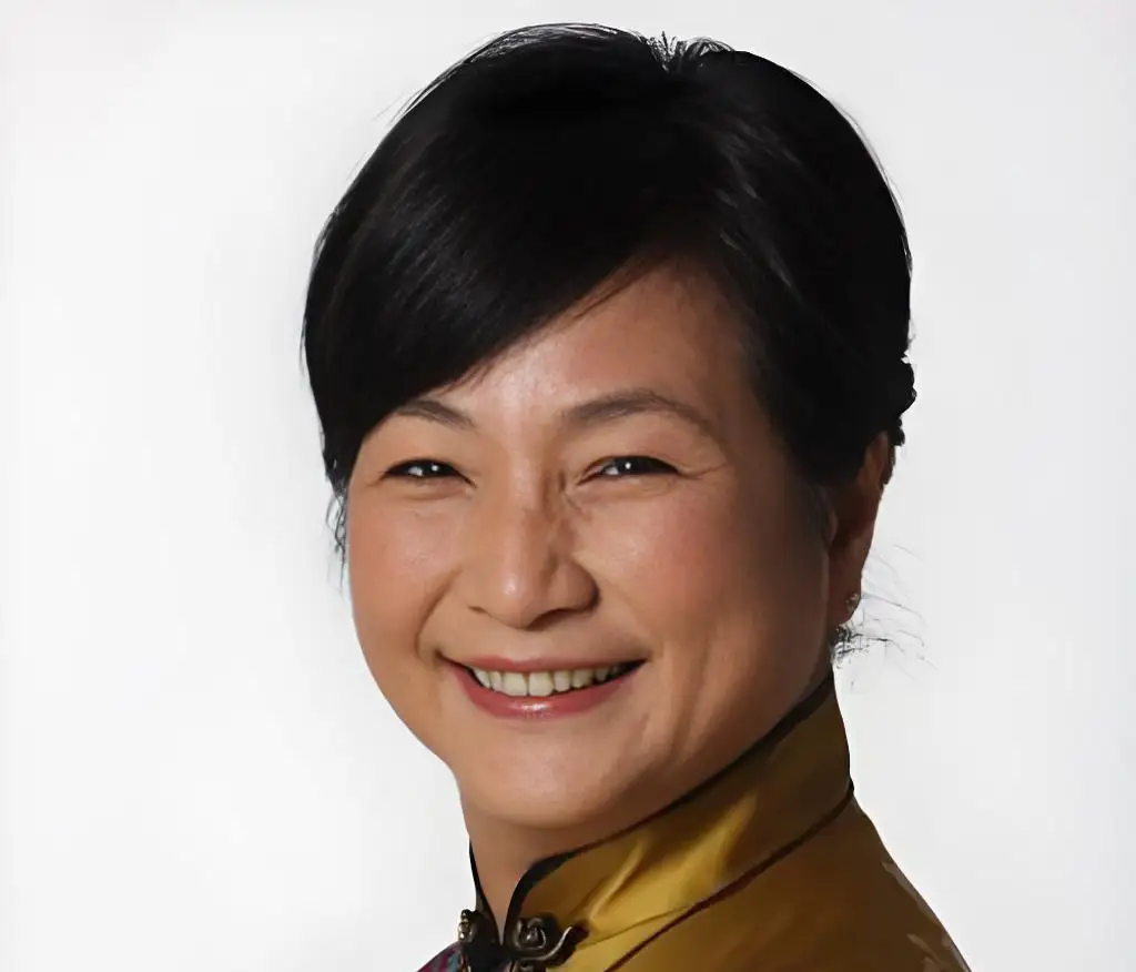 郑佩佩