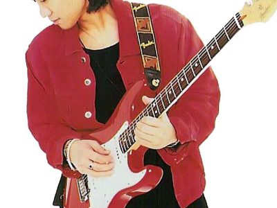 黄家驹（1962.6.10-1993.6.30）男歌手、音乐人、吉他手。