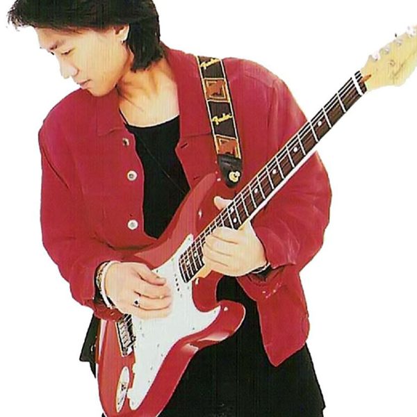 黄家驹（1962.6.10-1993.6.30）男歌手、音乐人、吉他手。